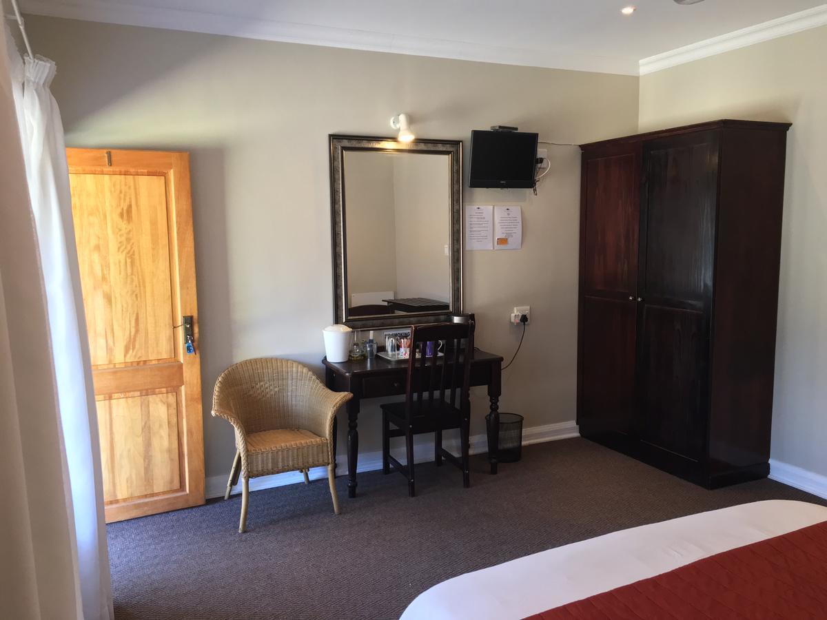 Lavender Lodge Vryburg Extérieur photo