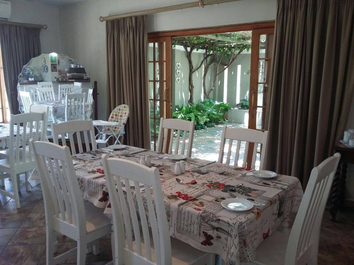 Lavender Lodge Vryburg Extérieur photo