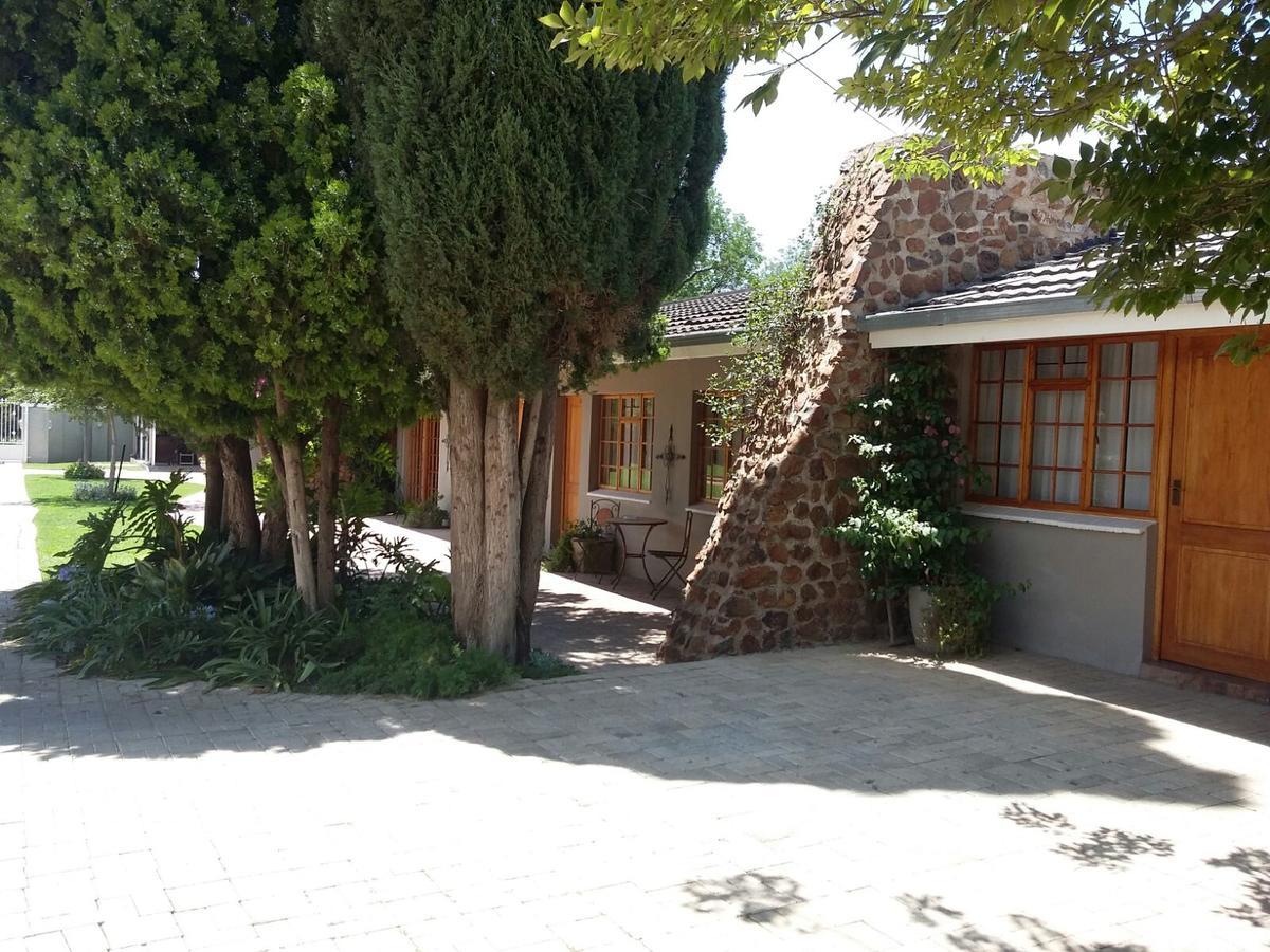 Lavender Lodge Vryburg Extérieur photo