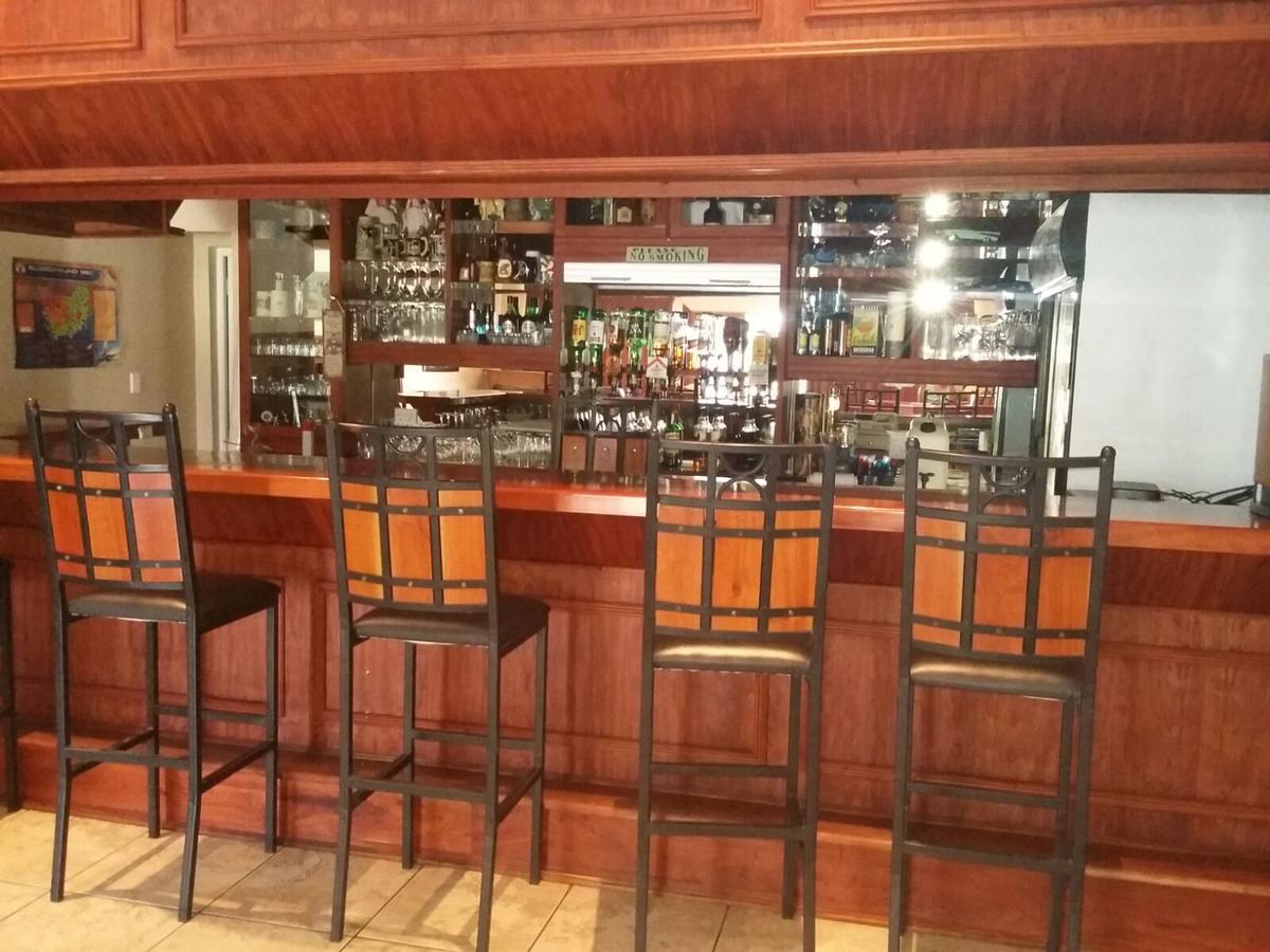 Lavender Lodge Vryburg Extérieur photo