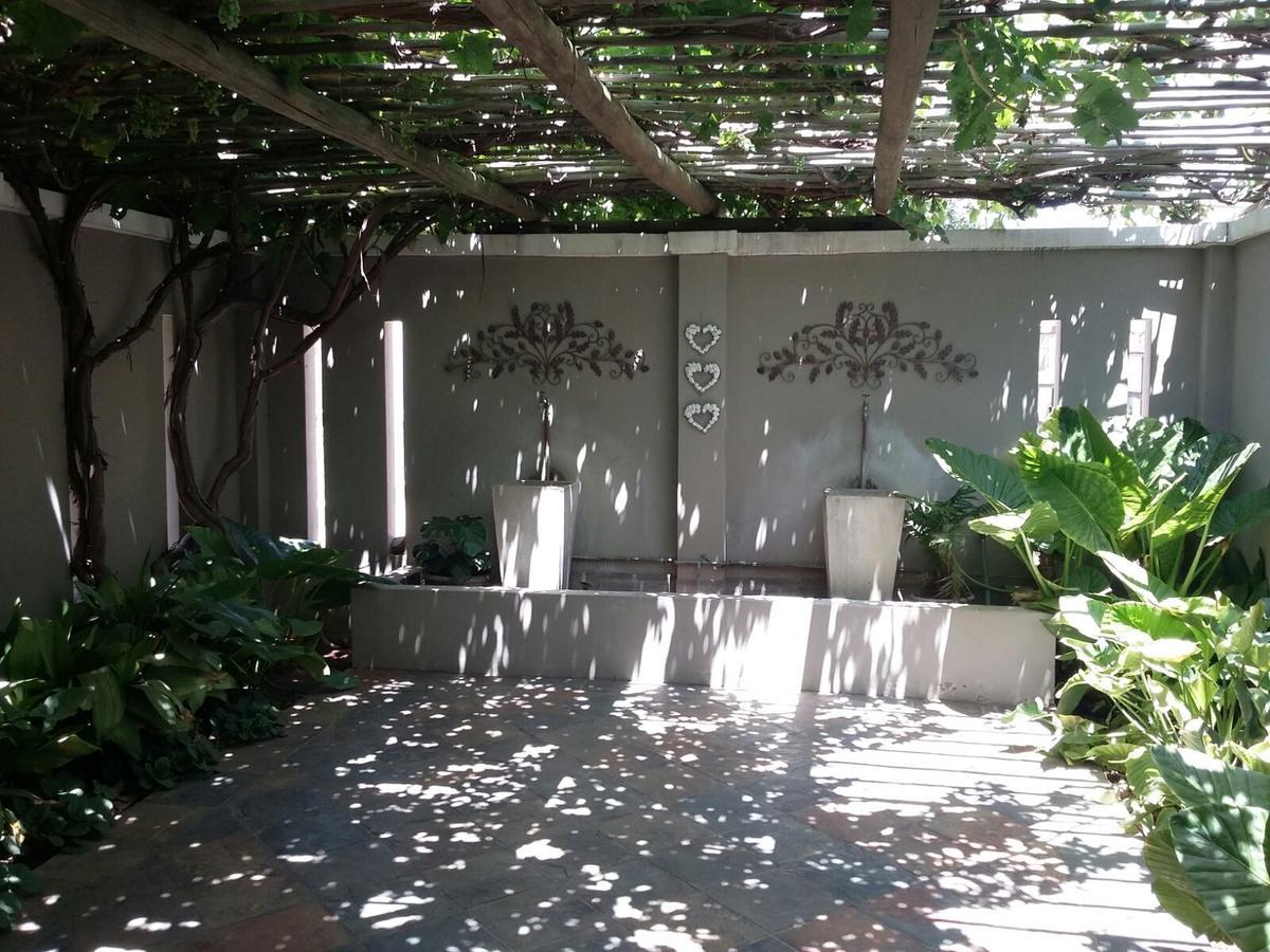 Lavender Lodge Vryburg Extérieur photo