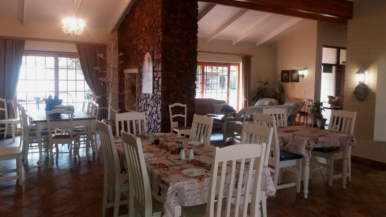 Lavender Lodge Vryburg Extérieur photo